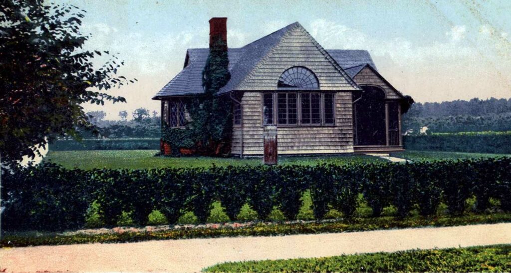 Quogue Library